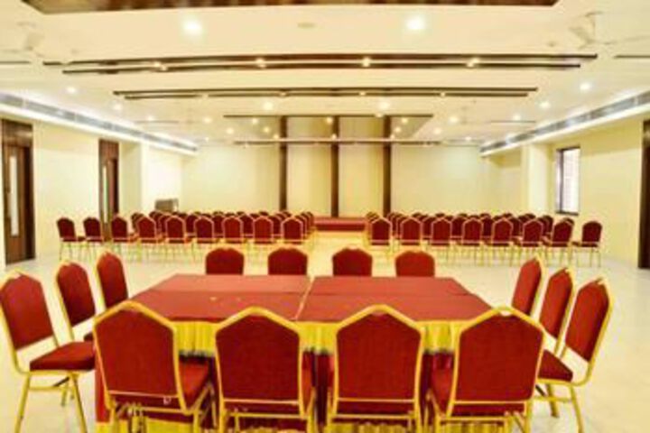 Ballroom/Hall 3 of 20