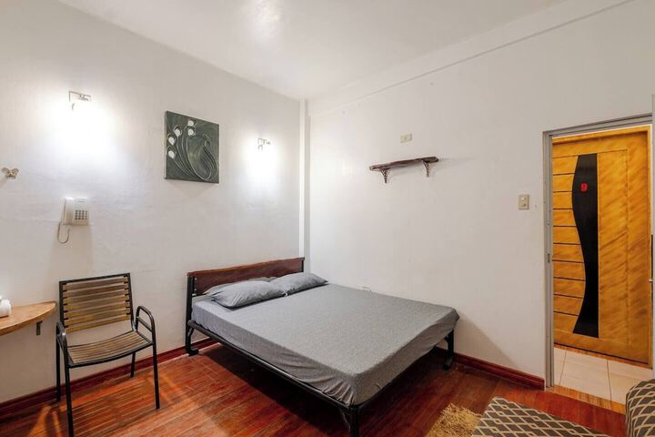 Room 3 of 23