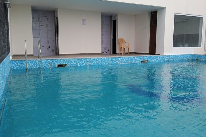 Pool 11 of 18