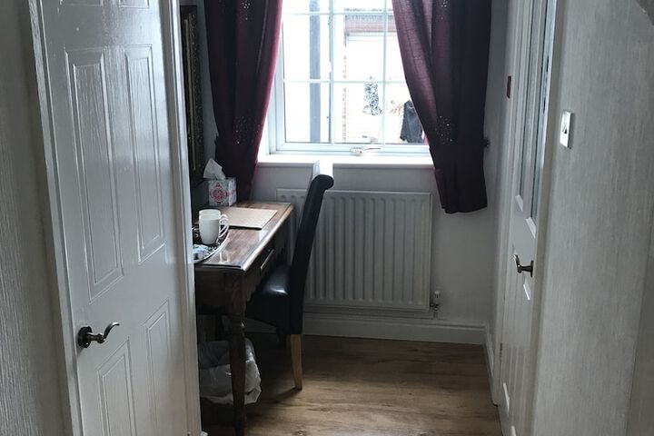 Room 8 of 38
