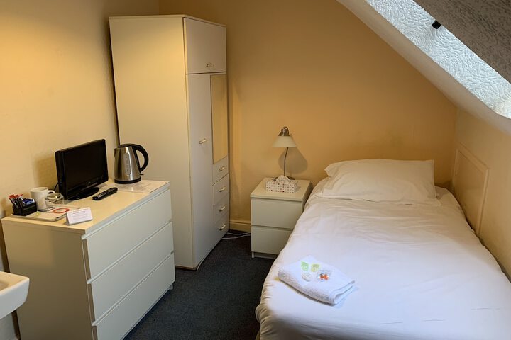 Room 5 of 47