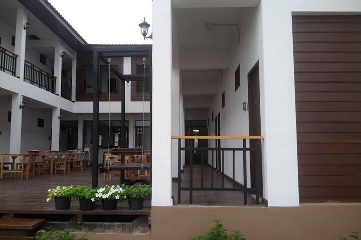Hotel 55 of 69
