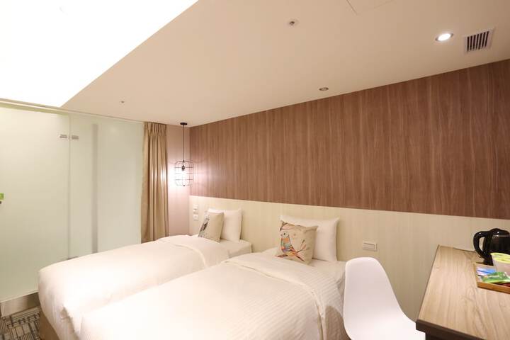 Room 12 of 57