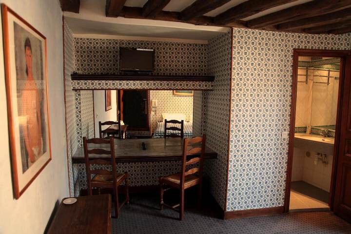 Room 18 of 45