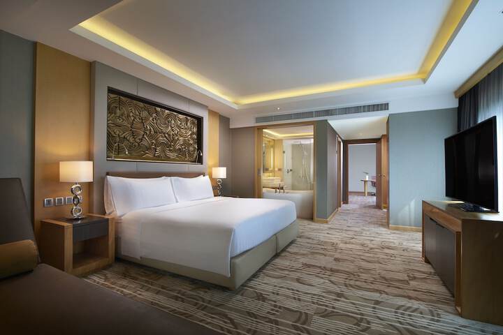 Room 13 of 277