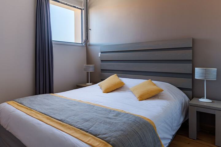 Room 8 of 29
