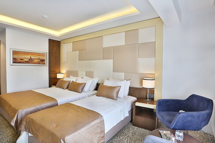 Room 40 of 84