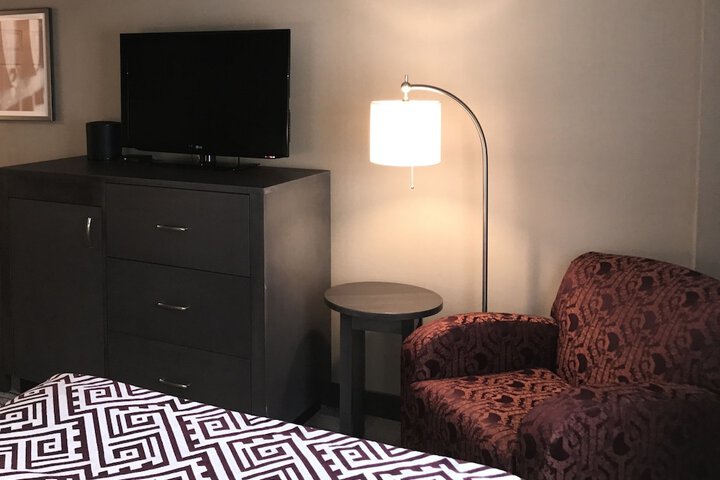 Room 8 of 51