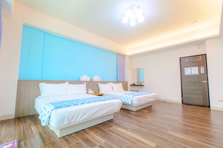 Room 16 of 39