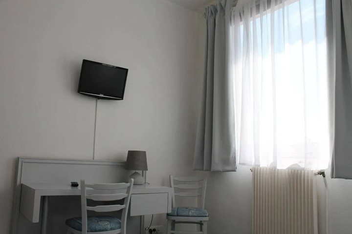 guest_rooms