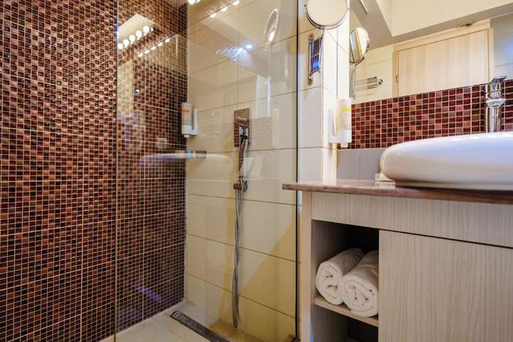 Bathroom Interior Photo
