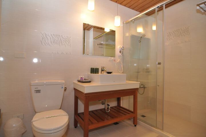 Clean Restrooms