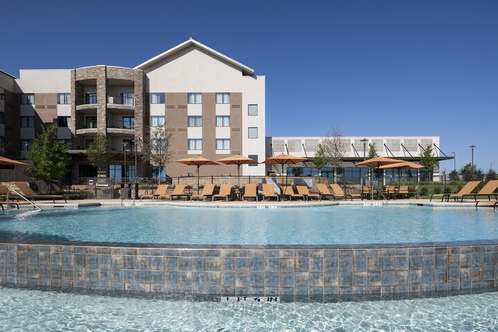 Pool waterfall