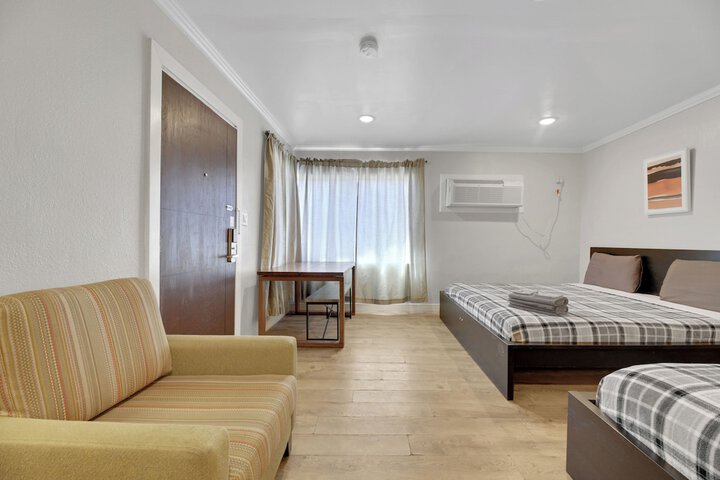 Room 15 of 58