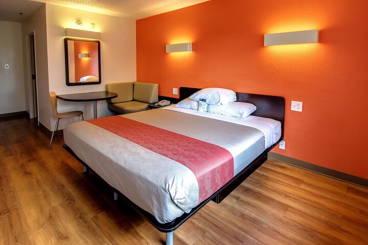 1 King Bed (1 of 9)