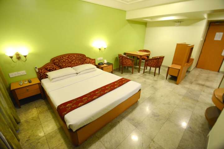 Room 10 of 51