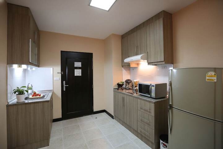 Room 3 of 38