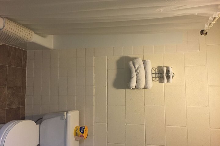 Room 25 of 36