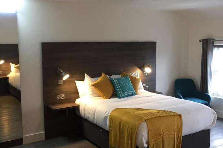 Room 16 of 35
