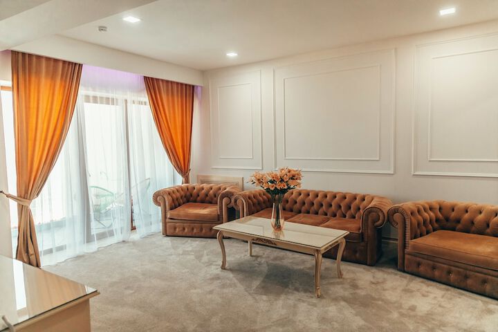 Room 34 of 59