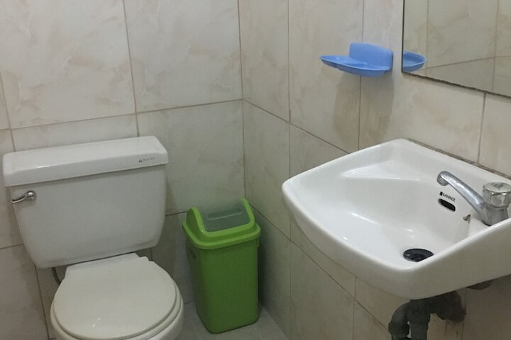 Room 52 of 74