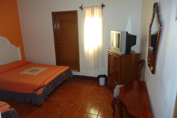 HOTEL POSADA CESAR ORLANDO