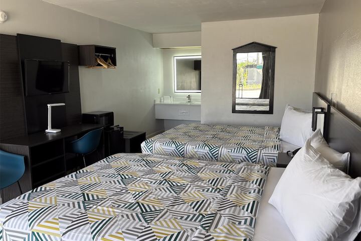 Room 12 of 21