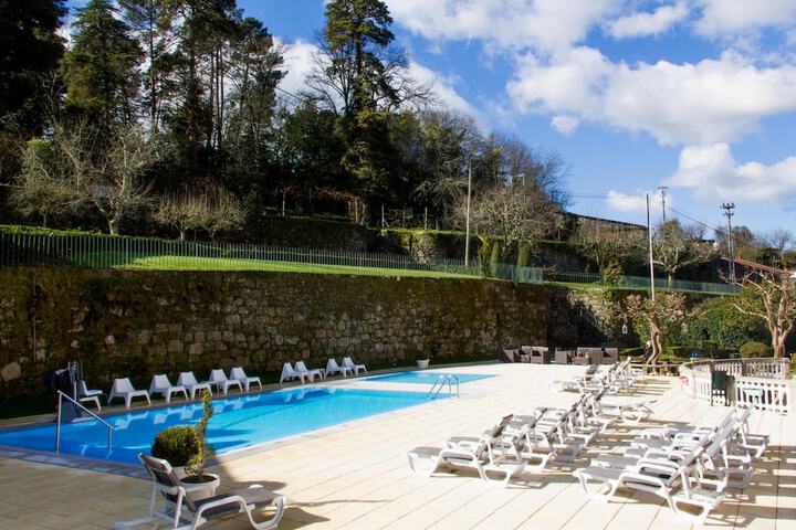 Pools & Facilities