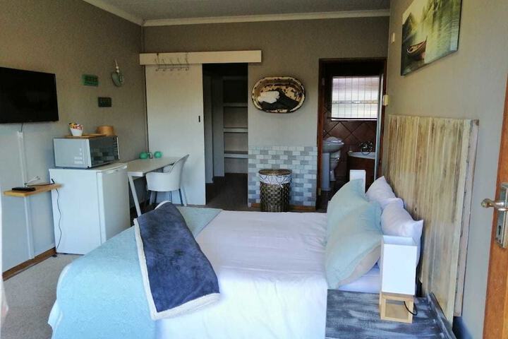 Room 11 of 51