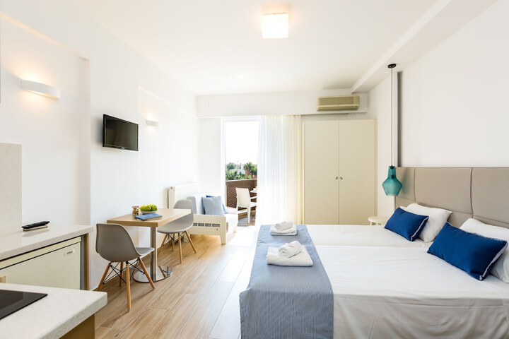 Room 16 of 73