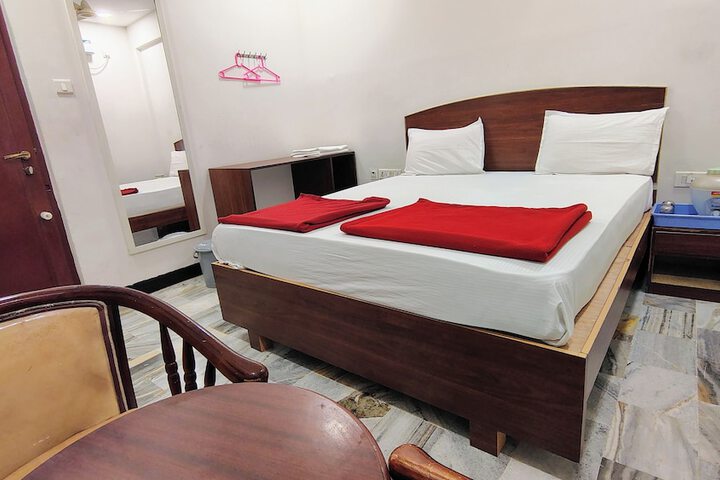 Room 6 of 22