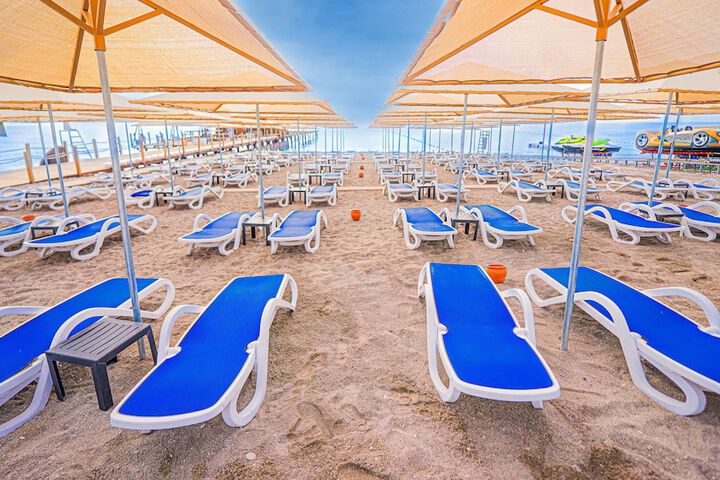 Beach 61 of 76