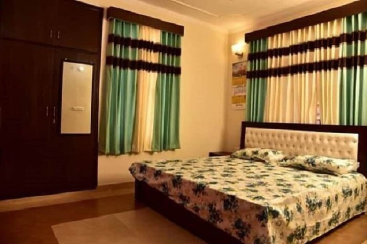 Room 5 of 20
