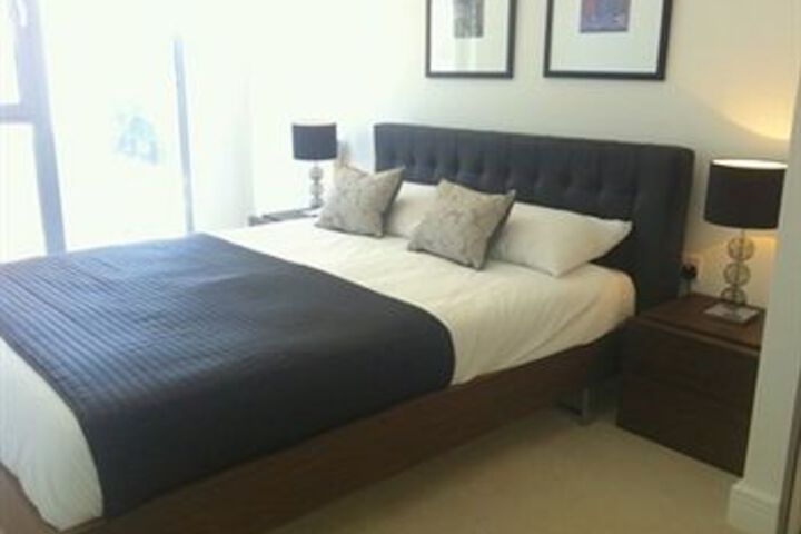 Room 9 of 19