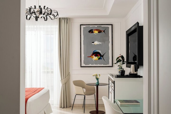 Room 74 of 289