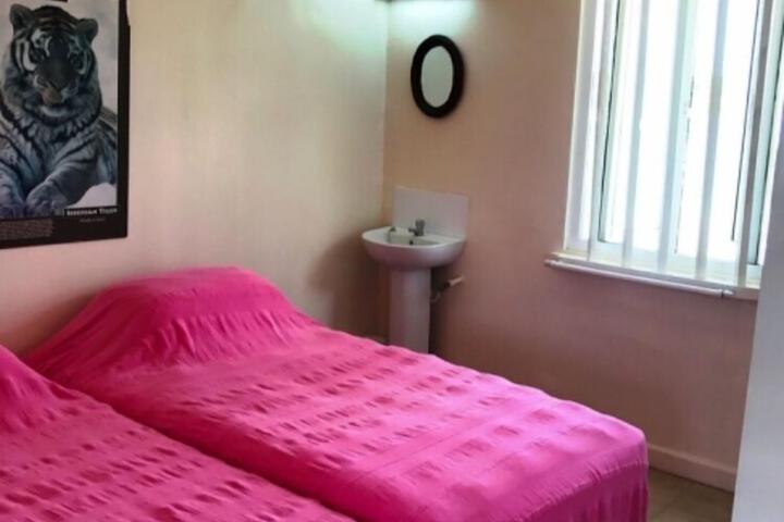 Room 13 of 24
