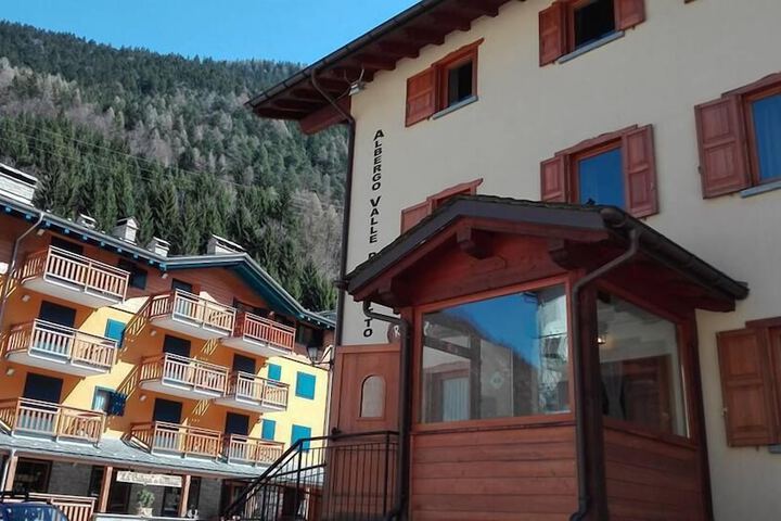 Hotel 56 of 69