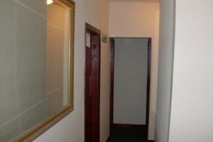 Ballroom/Hall 13 of 18