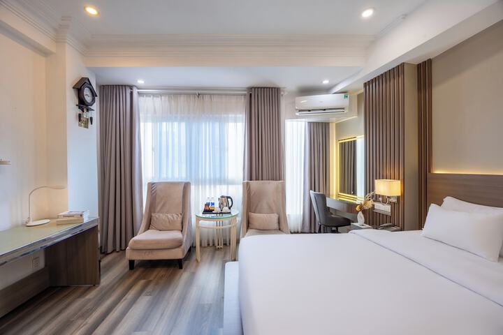 Room 27 of 49