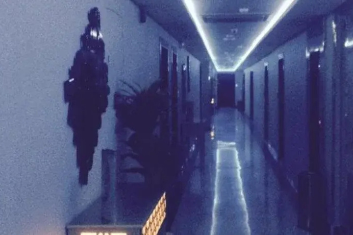 hotel_rooms