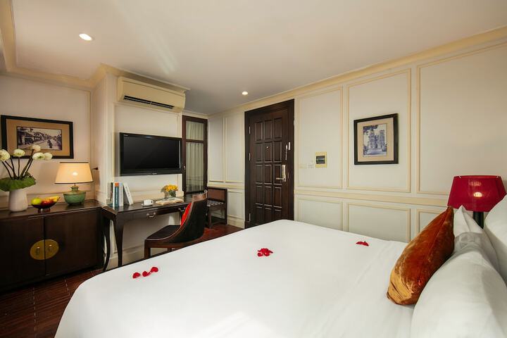 Room 19 of 113