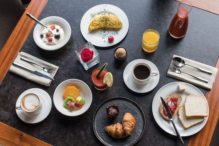Breakfast/Coffee Service 73 of 135