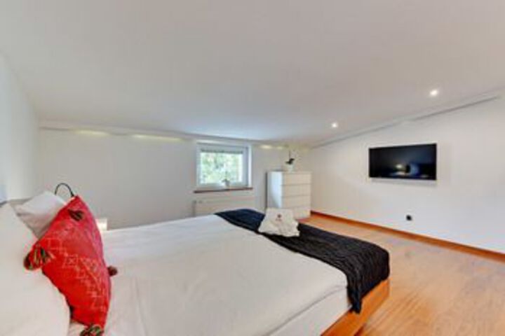 Room 34 of 135