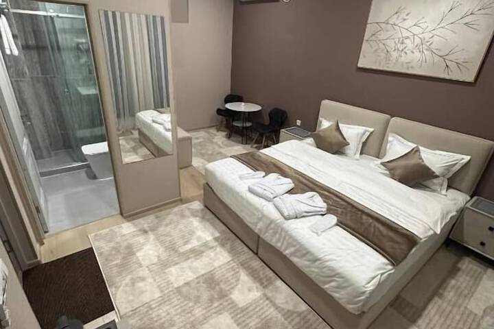 Room 7 of 23