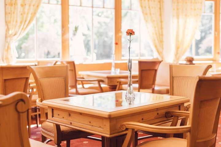 Dining 192 of 261