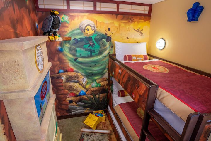Room 18 of 54