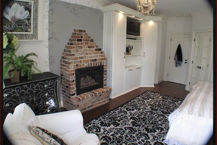 Room 16 of 49