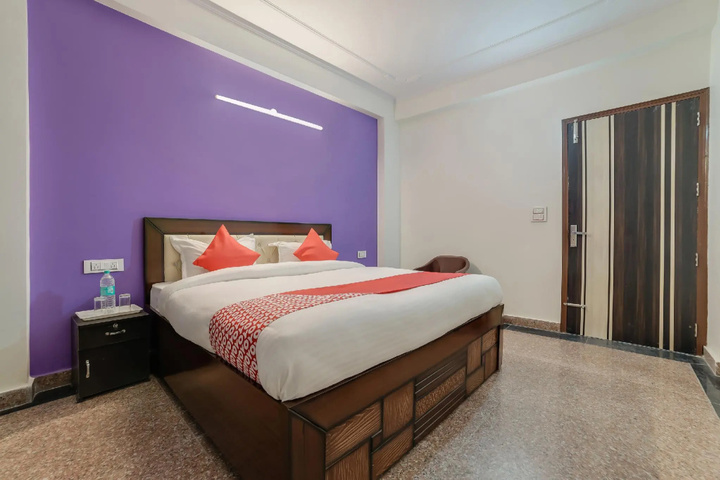 Room 2 of 14