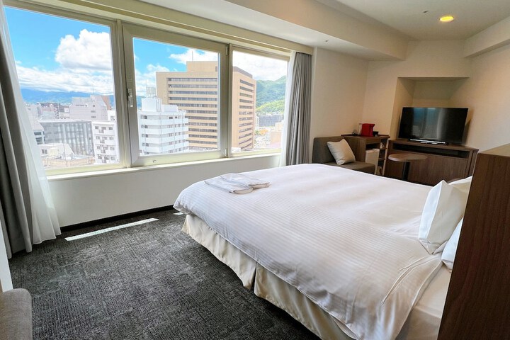 Room 37 of 120