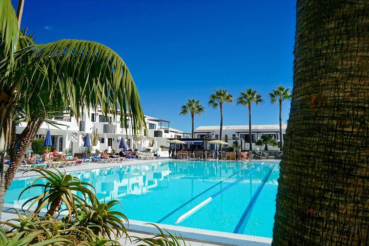 Hotel with Pool